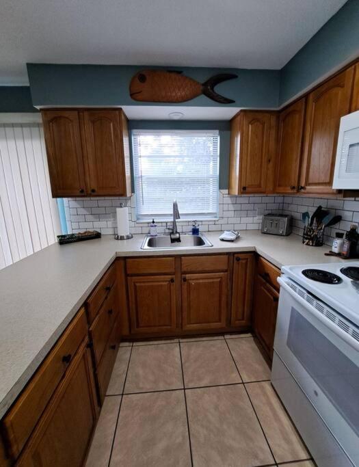Nature Coast Getaway #1 - Cozy 2 Bedroom โฮโมซาสซา ภายนอก รูปภาพ